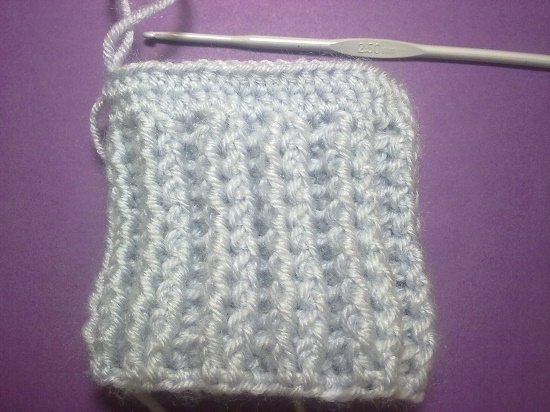 Как связать резинку крючком?