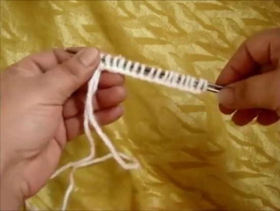 набираем 17 петелек привычным способом