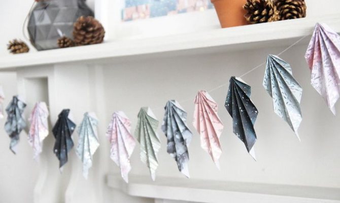 Оригами-гирлянда из листиков