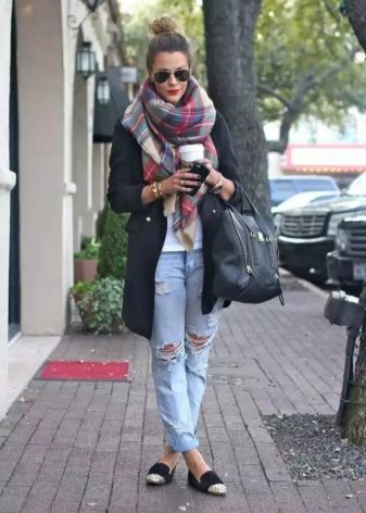 Виды шарфов и их названия: разбираем разнообразие шарфов хомутов с фото